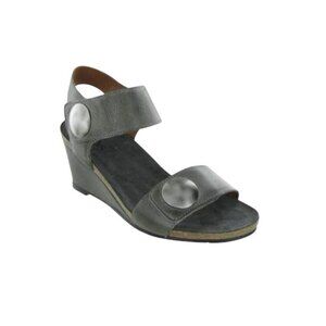 Taos Footwear Charcoal Wedges